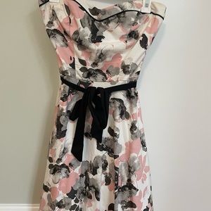 Floral strapless mini dress